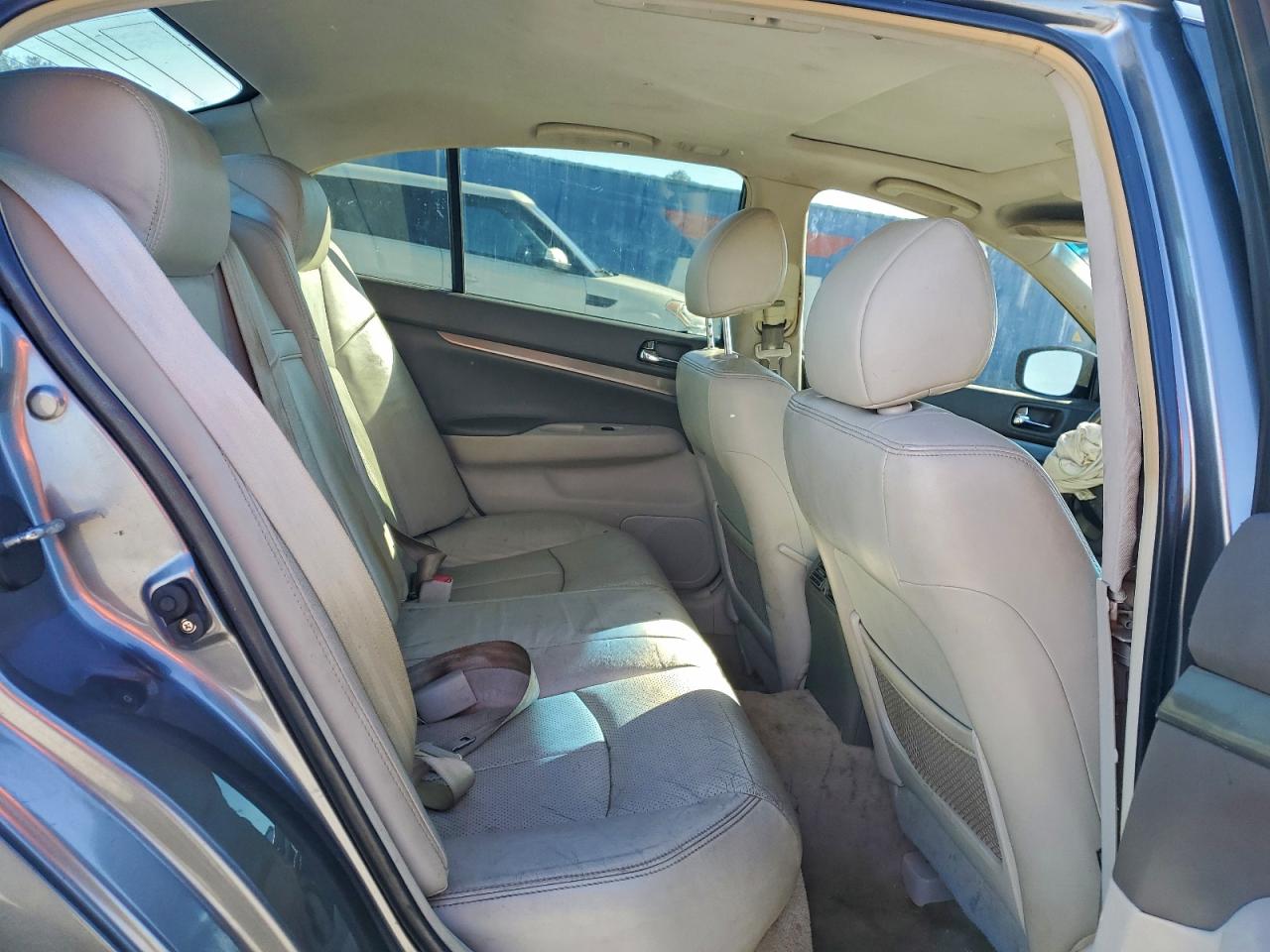 2013 INFINITI G37 BASE photo 10