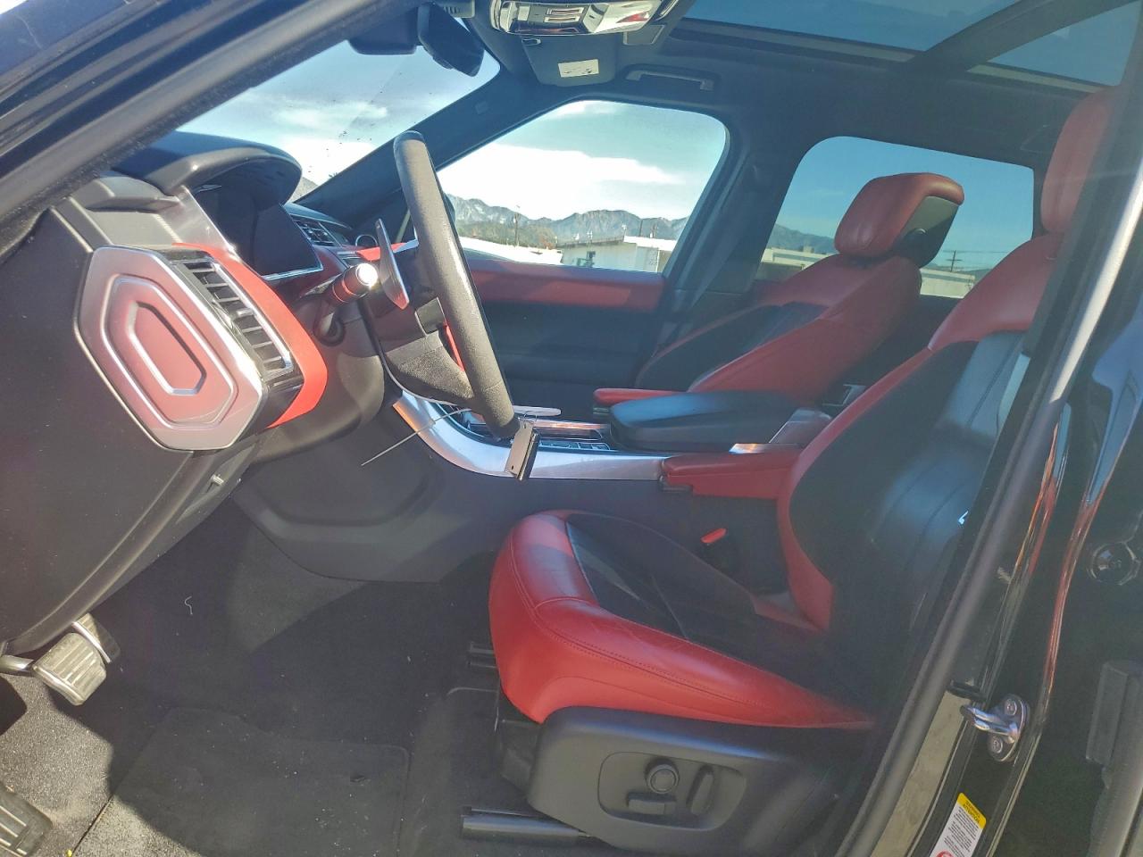 2020 LAND ROVER RANGE ROVER SPORT HST photo 7