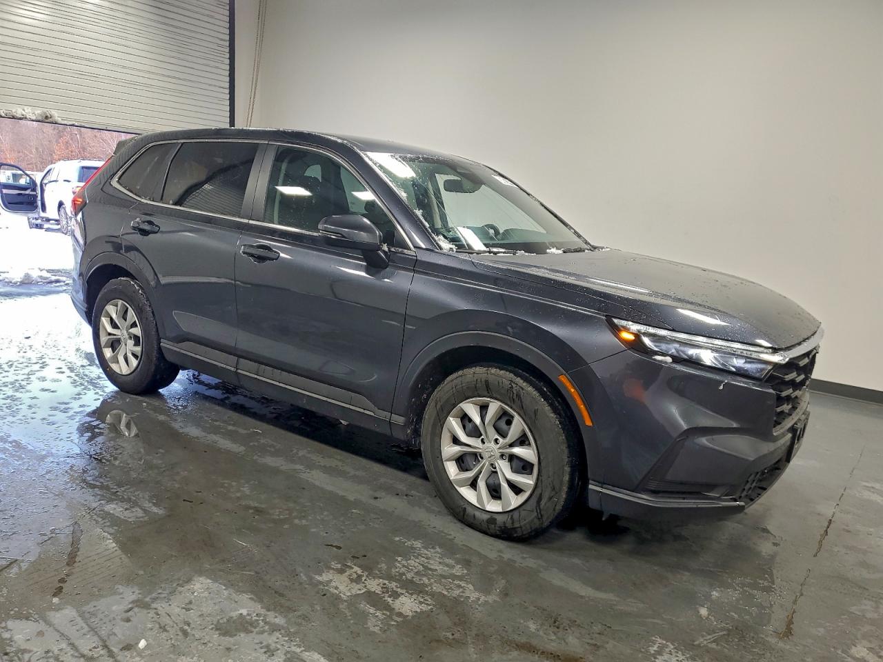 2025 HONDA CR-V LX photo 4