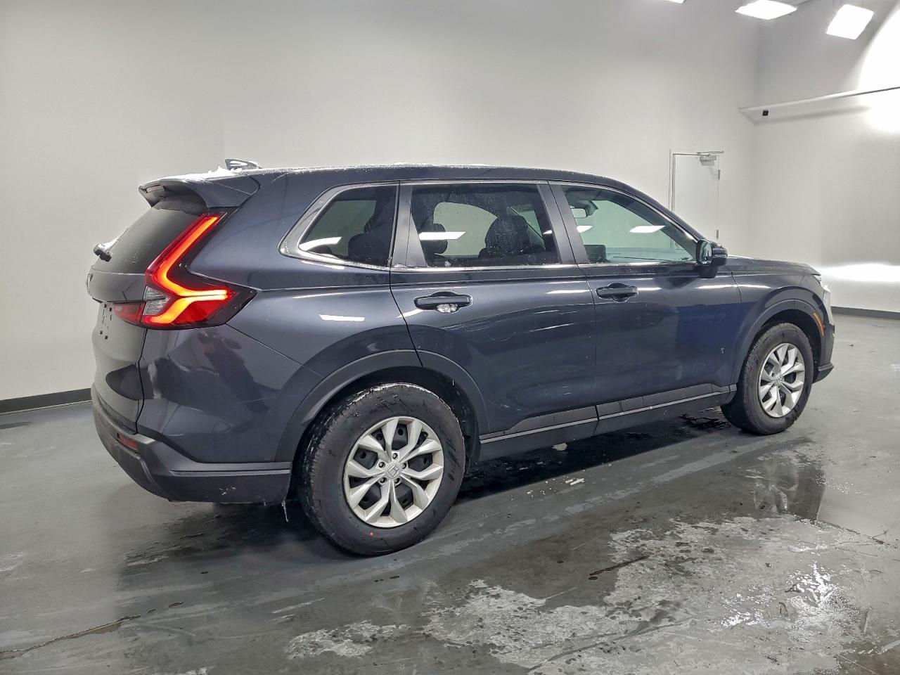 2025 HONDA CR-V LX photo 3
