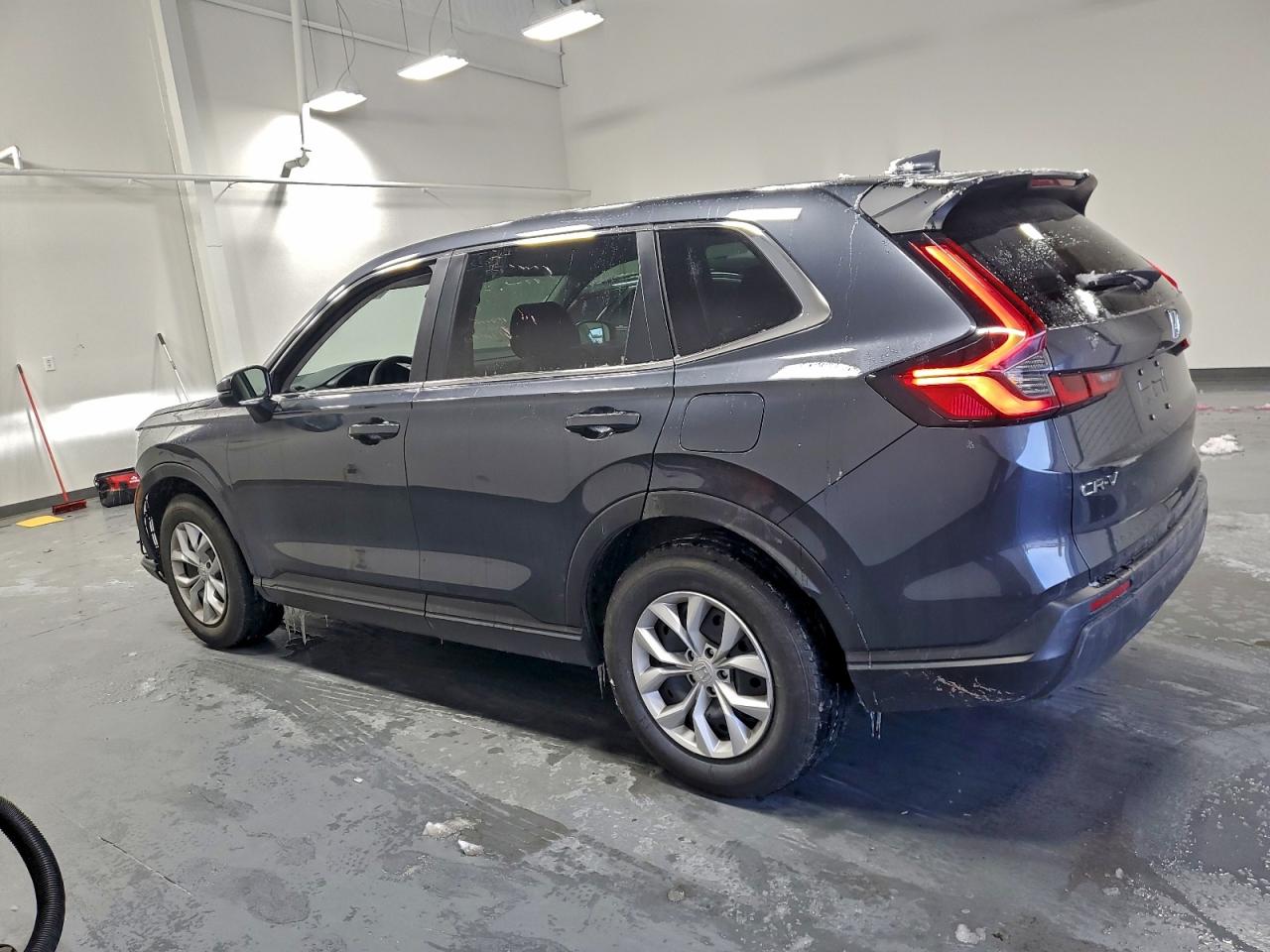 2025 HONDA CR-V LX photo 2