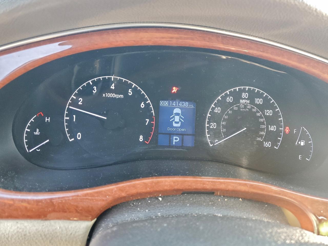 2013 HYUNDAI GENESIS 3.8L photo 9
