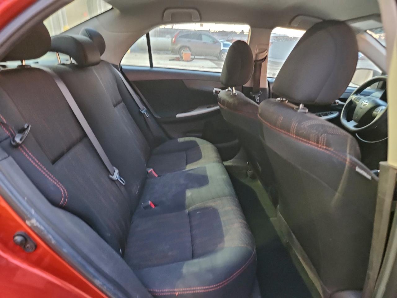 2013 TOYOTA COROLLA BASE photo 10