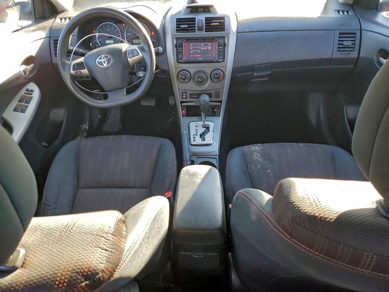 2013 TOYOTA COROLLA BASE photo 8