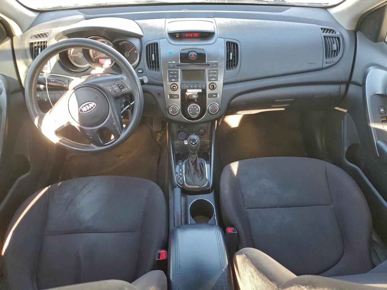2013 KIA FORTE EX photo 8