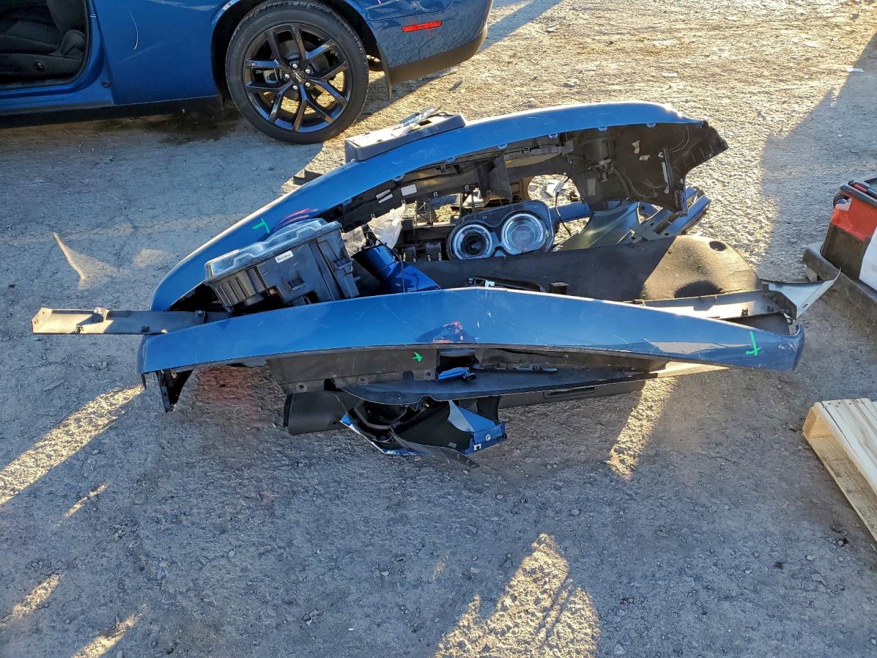2022 DODGE CHALLENGER SXT photo 12
