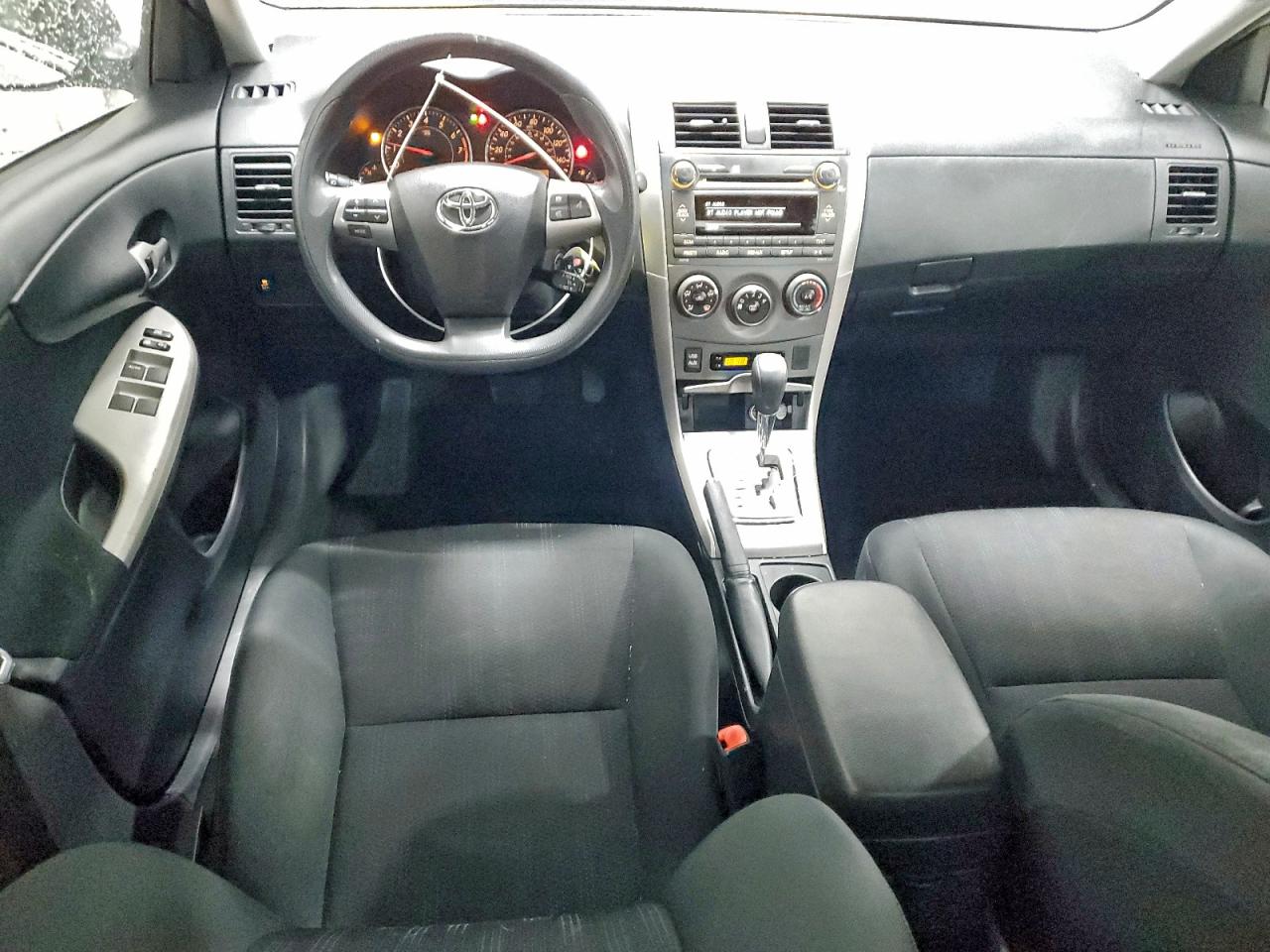 2011 TOYOTA COROLLA BASE photo 8
