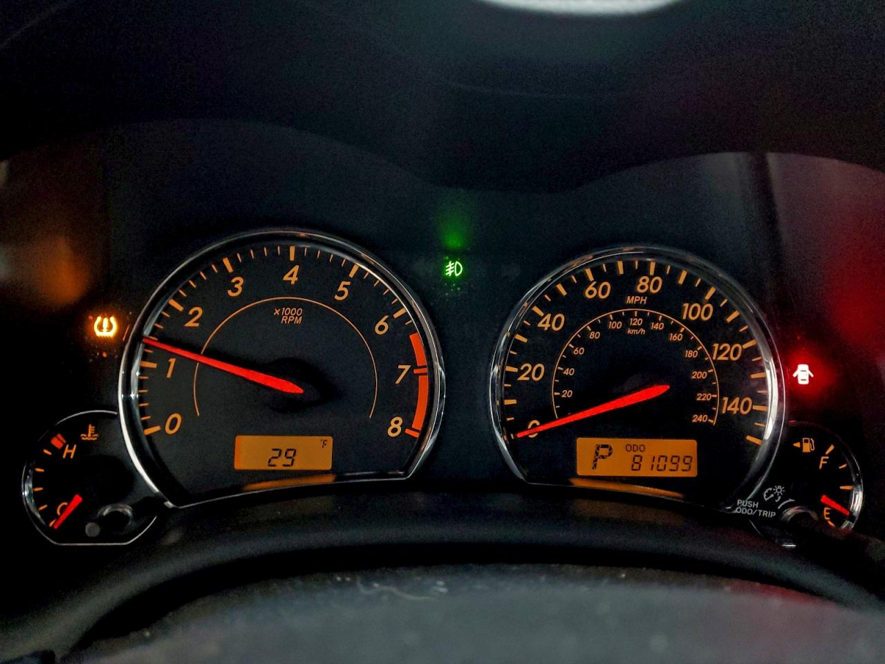 2011 TOYOTA COROLLA BASE photo 9