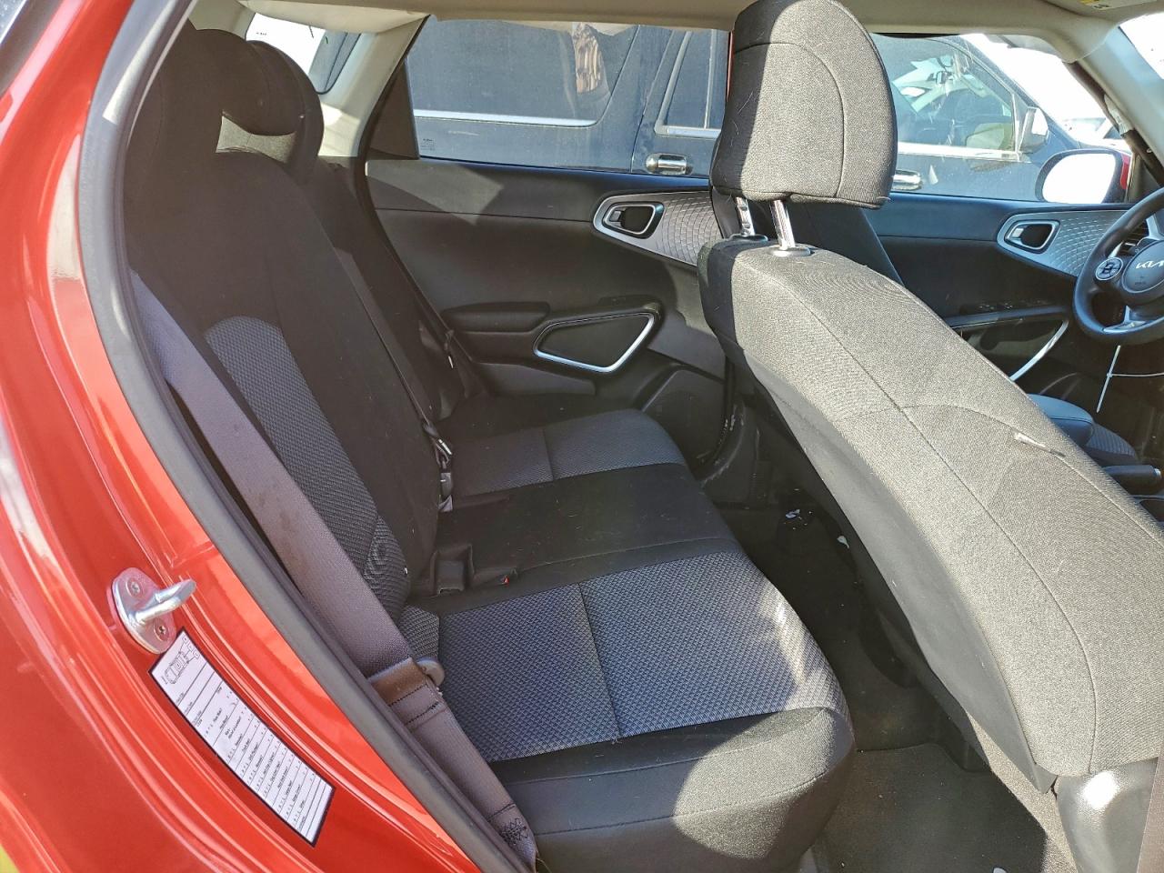 2022 KIA SOUL LX photo 10