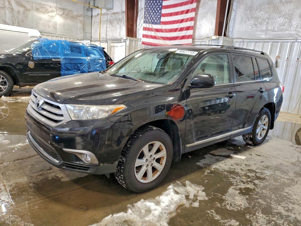 2013 TOYOTA HIGHLANDER BASE — FRONT END damage — photo 1