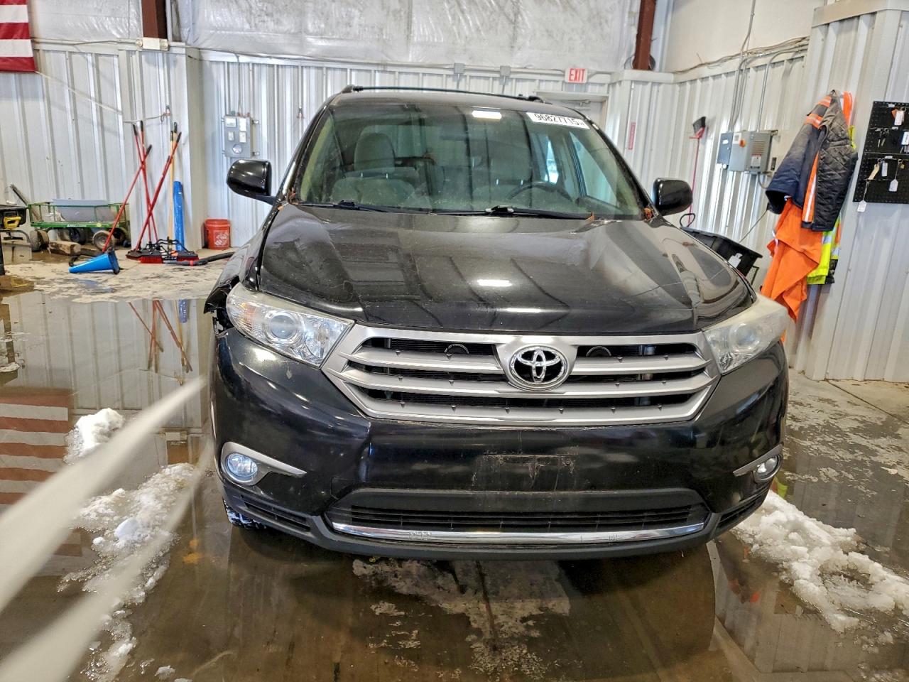 2013 TOYOTA HIGHLANDER BASE photo 5
