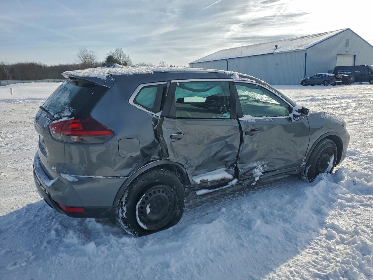 2018 NISSAN ROGUE S photo 3
