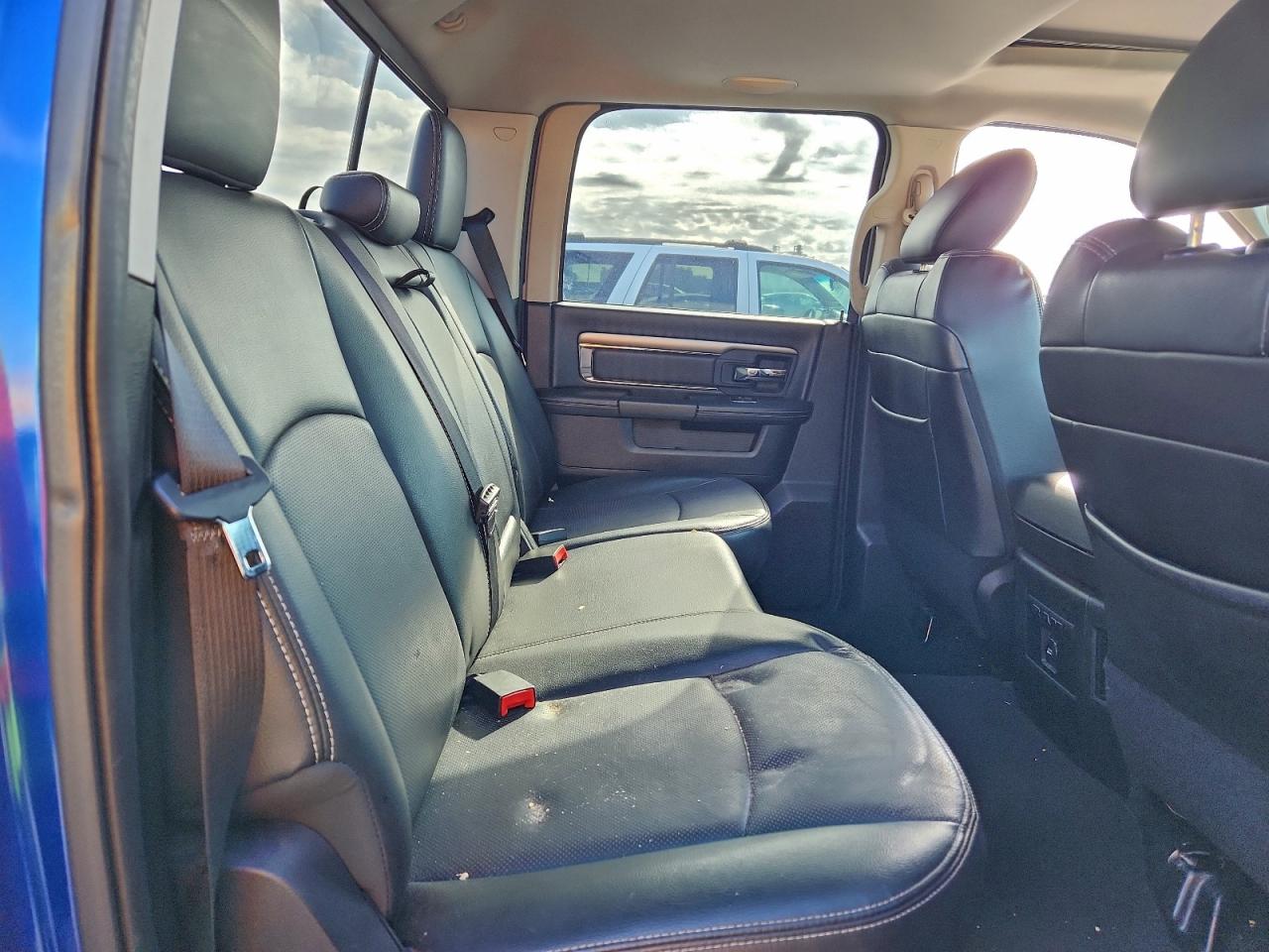 2014 RAM 1500 SPORT photo 10