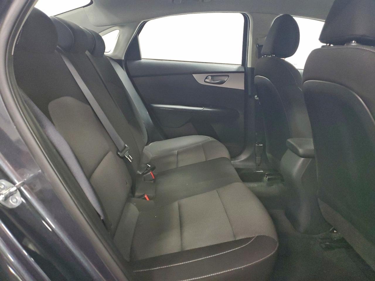 2023 KIA FORTE LX photo 10