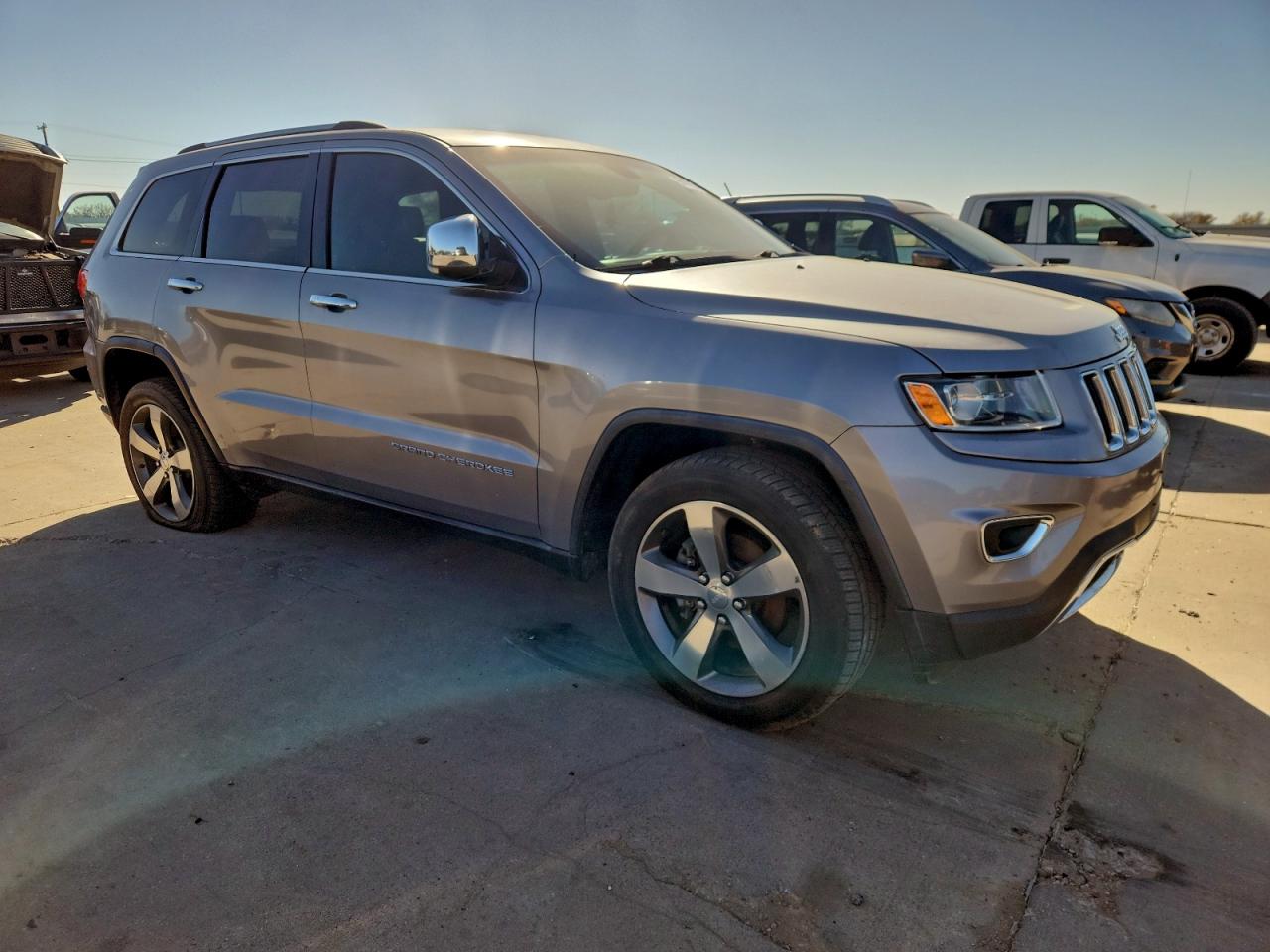 2014 JEEP GRAND CHEROKEE LIMITED photo 4