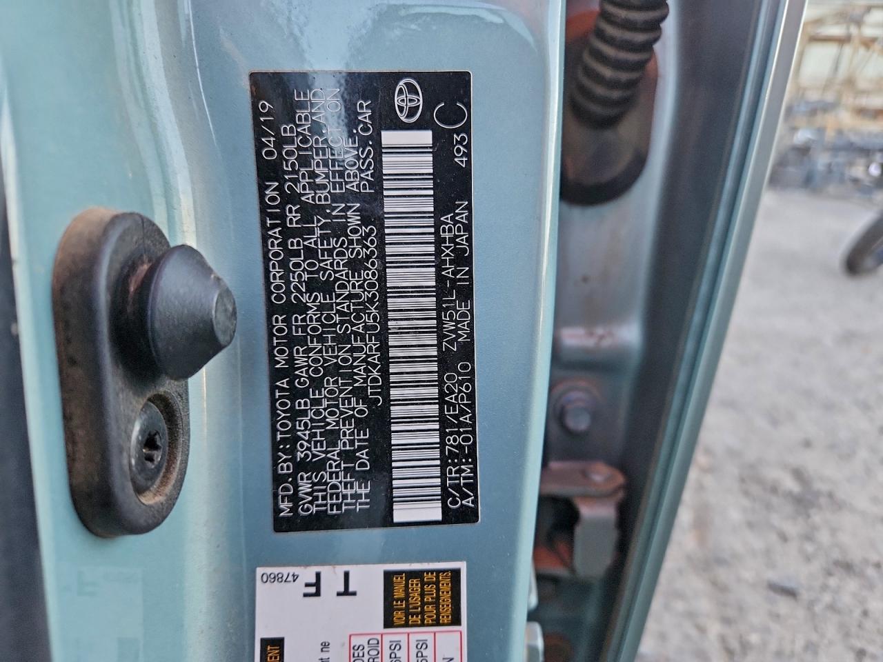 2019 TOYOTA PRIUS photo 13