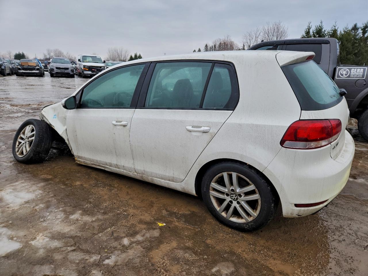 2011 VOLKSWAGEN GOLF photo 2