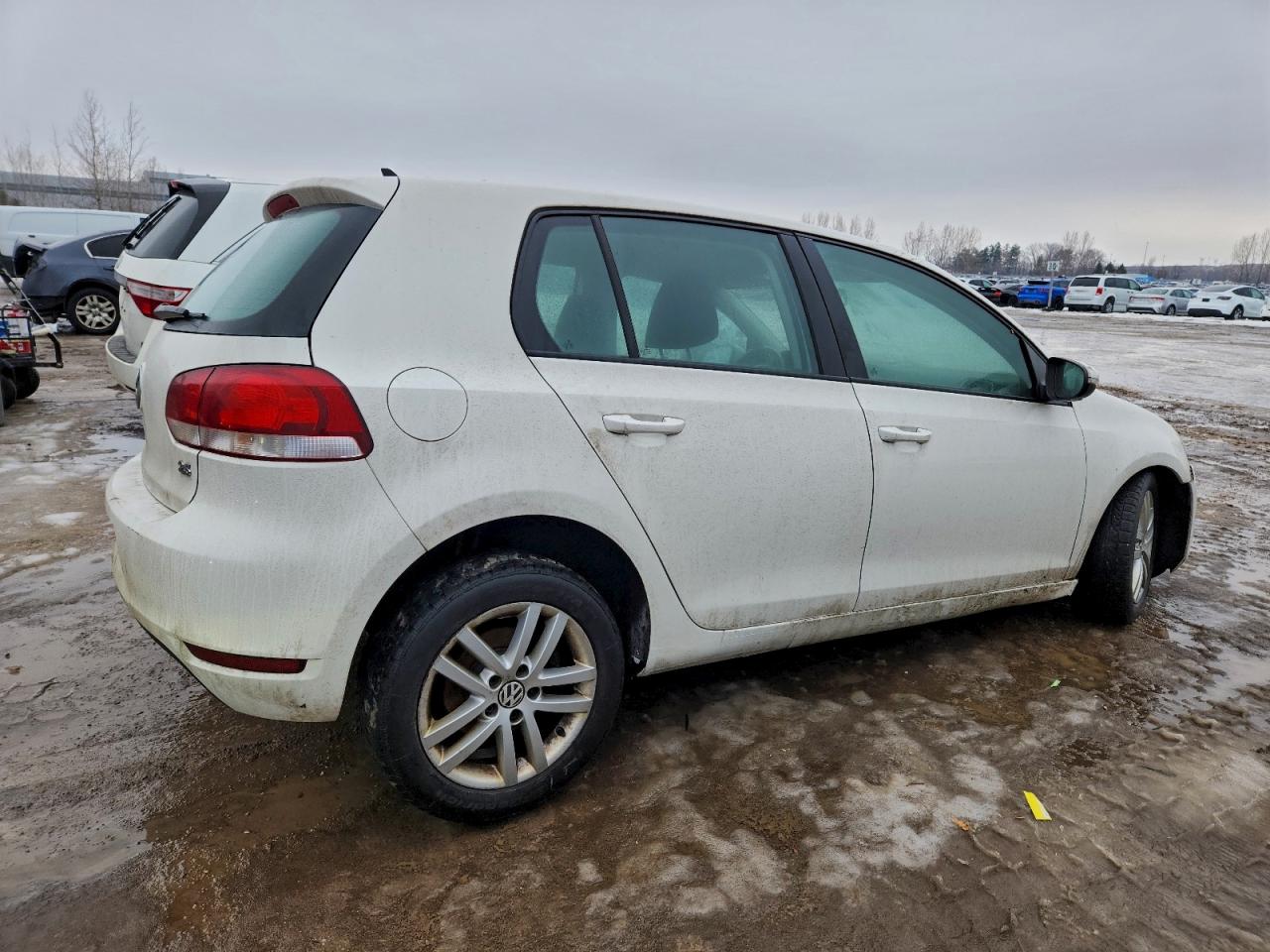 2011 VOLKSWAGEN GOLF photo 3