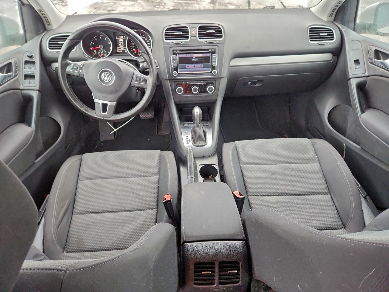 2011 VOLKSWAGEN GOLF photo 8