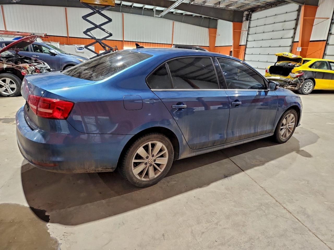 2015 VOLKSWAGEN JETTA BASE photo 3