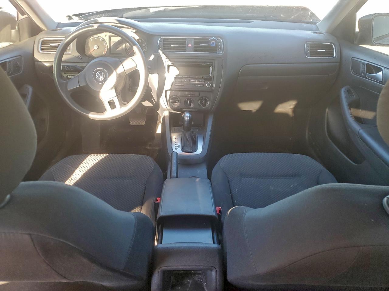 2014 VOLKSWAGEN JETTA photo 8