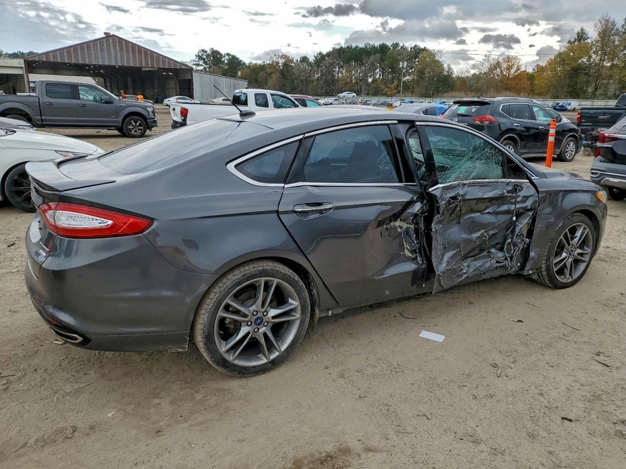 2015 FORD FUSION TITANIUM photo 3