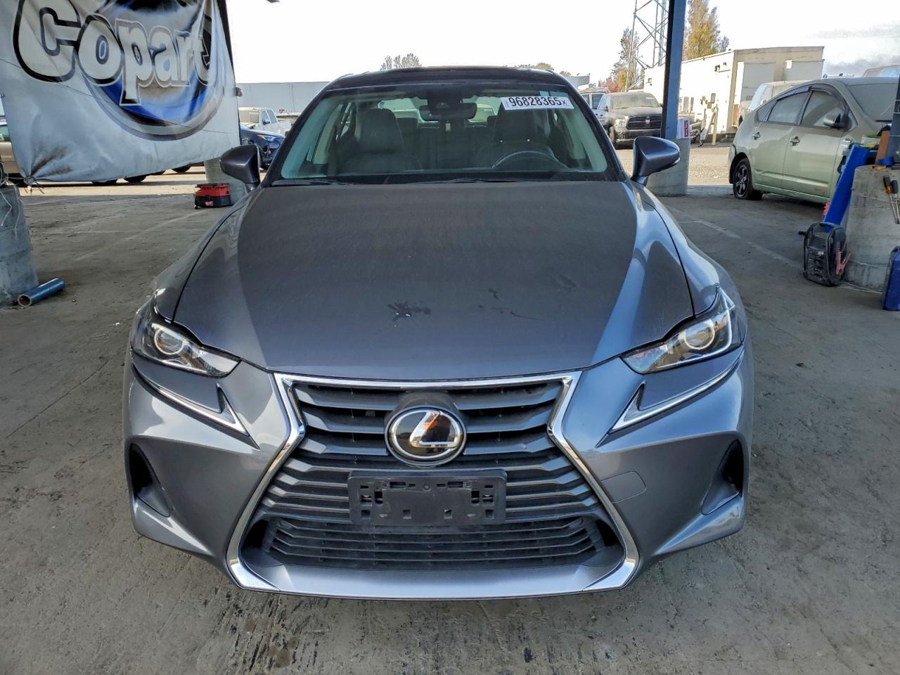 2017 LEXUS IS 200T photo 5