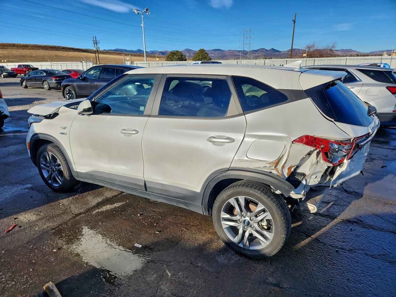 2021 KIA SELTOS LX photo 2