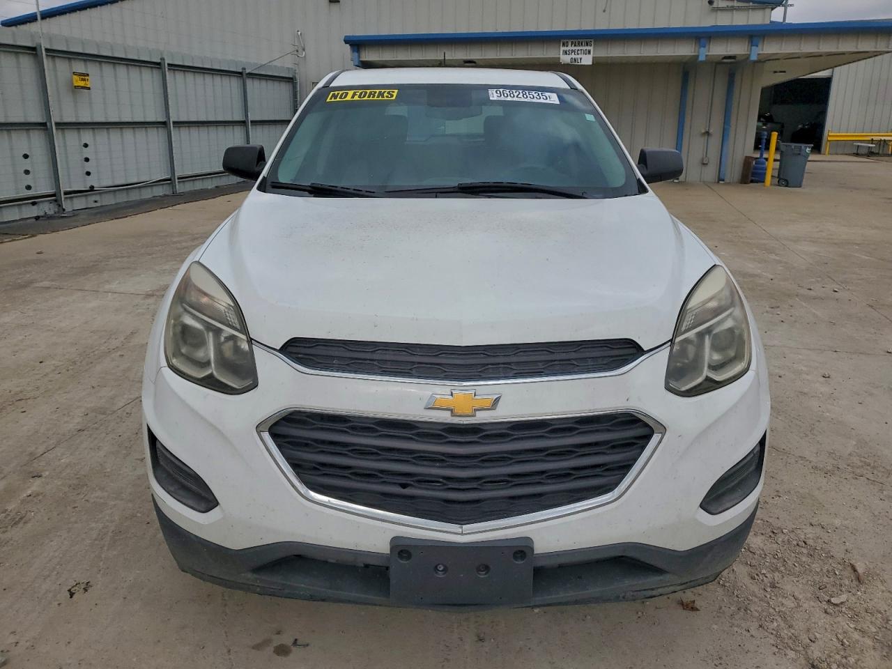 2017 CHEVROLET EQUINOX LS photo 5