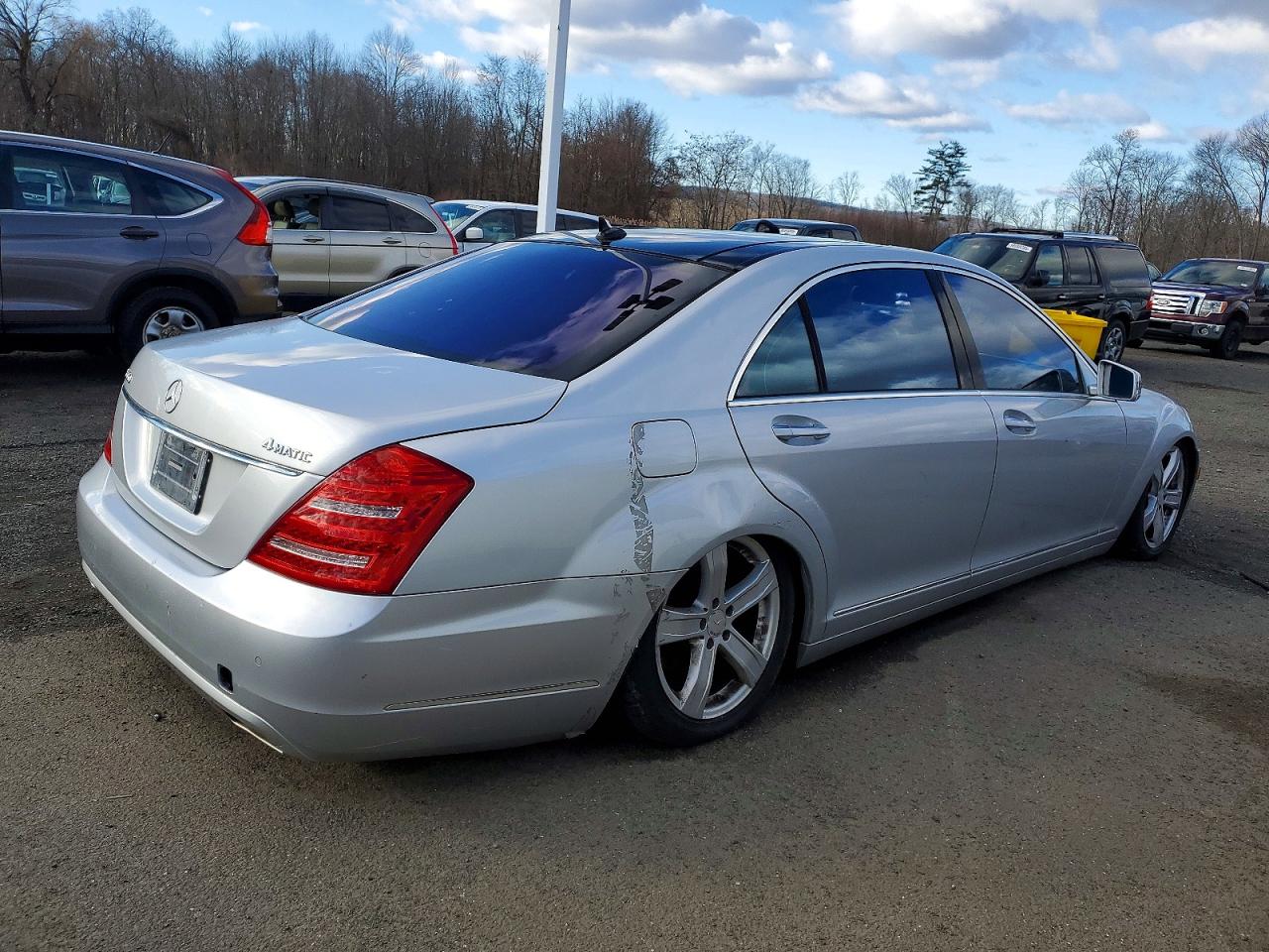 2011 MERCEDES-BENZ S 550 4MATIC photo 3
