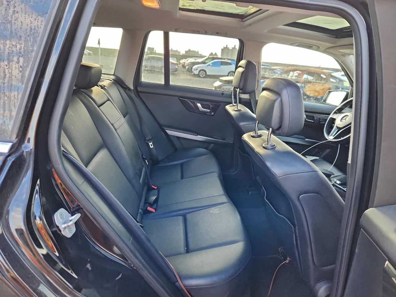 2015 MERCEDES-BENZ GLK 250 BLUETEC photo 11