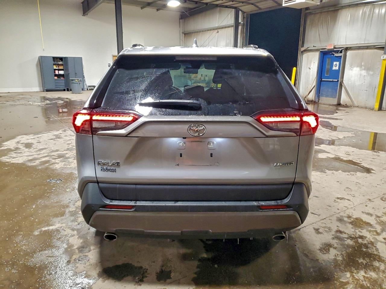 2019 TOYOTA RAV4 LIMITED photo 3