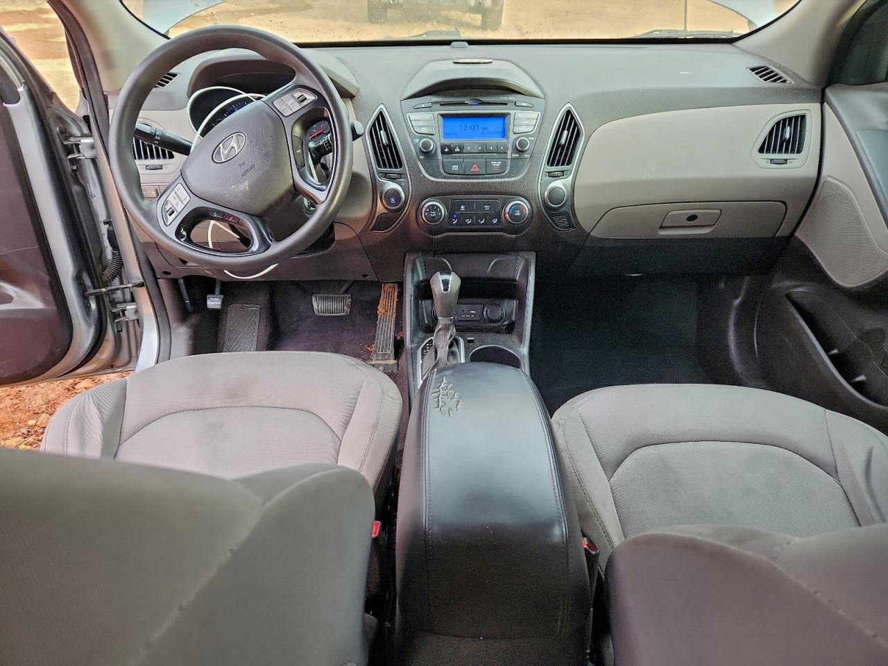 2015 HYUNDAI TUCSON GLS photo 8