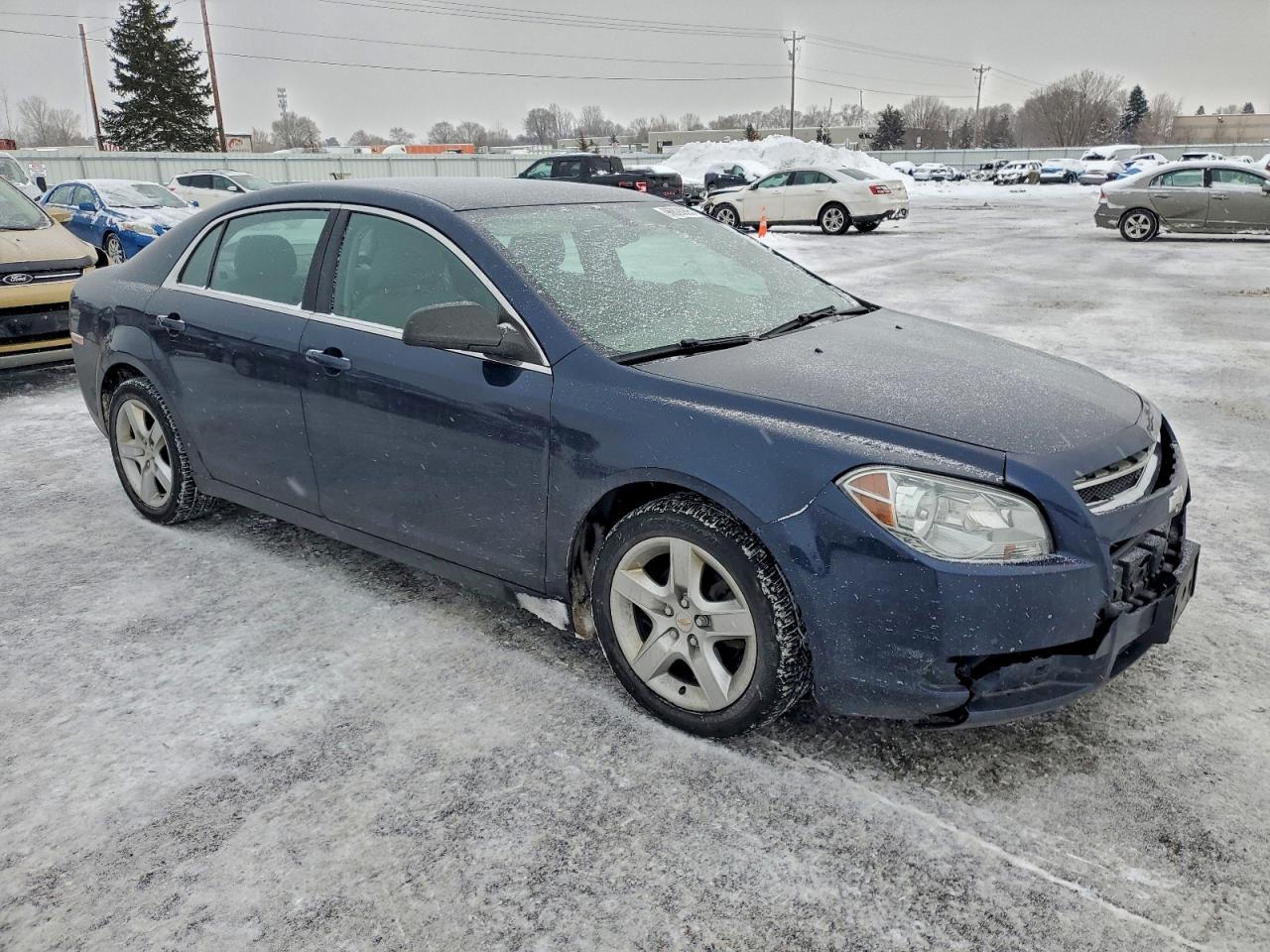 2011 CHEVROLET MALIBU LS photo 4
