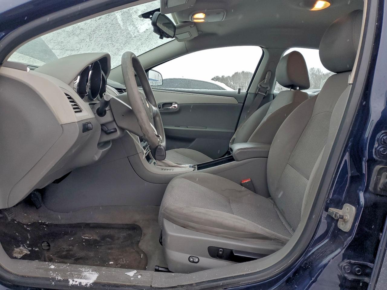 2011 CHEVROLET MALIBU LS photo 7