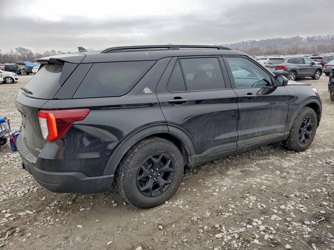 2021 FORD EXPLORER TIMBERLINE photo 3
