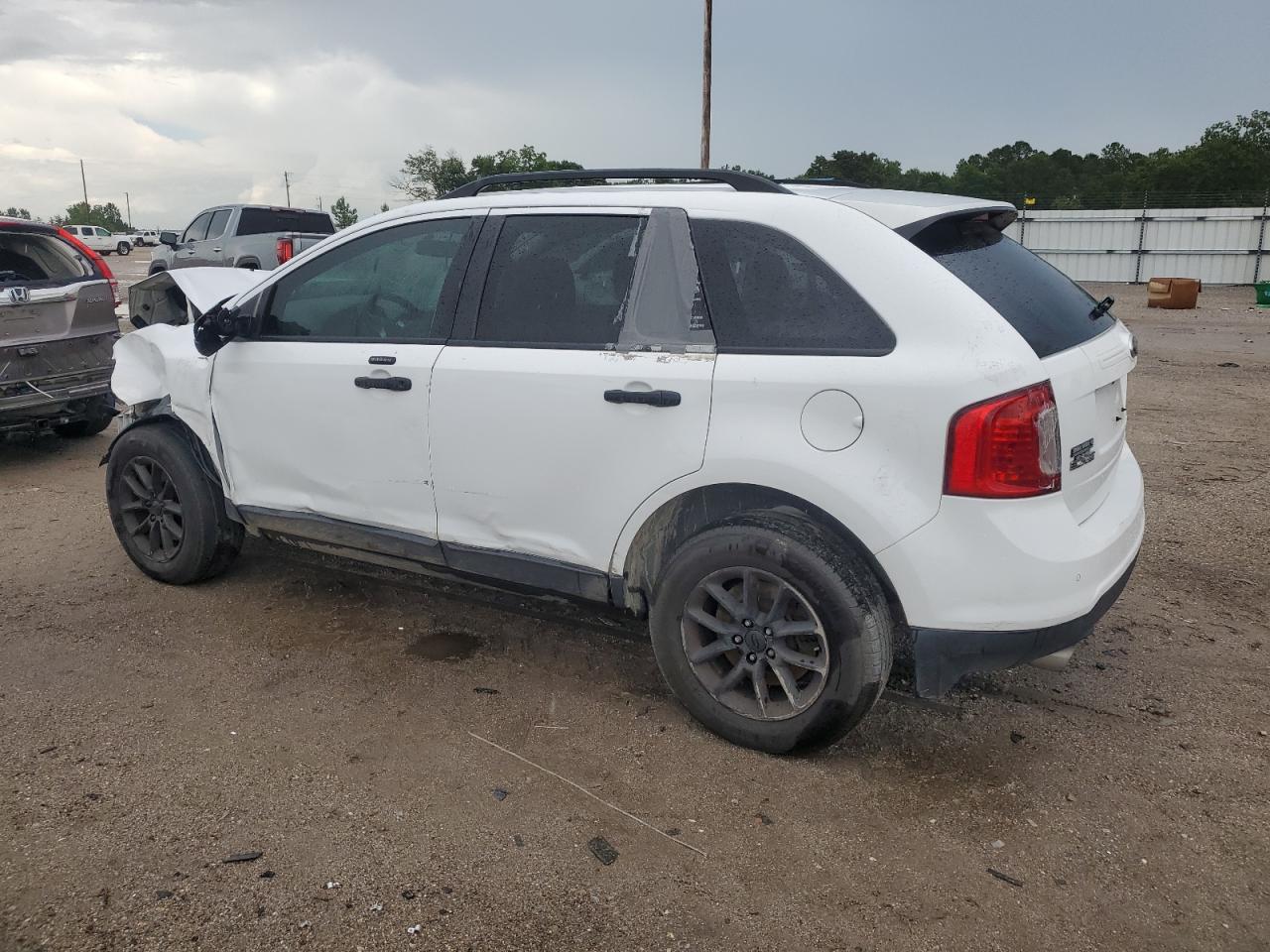 2014 FORD EDGE SE photo 2