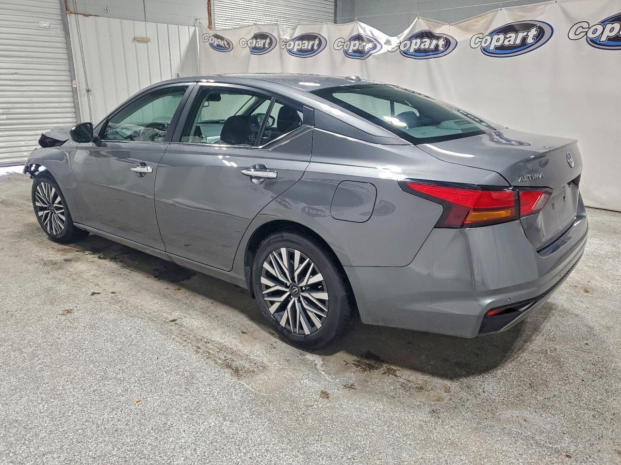 2025 NISSAN ALTIMA SV photo 2