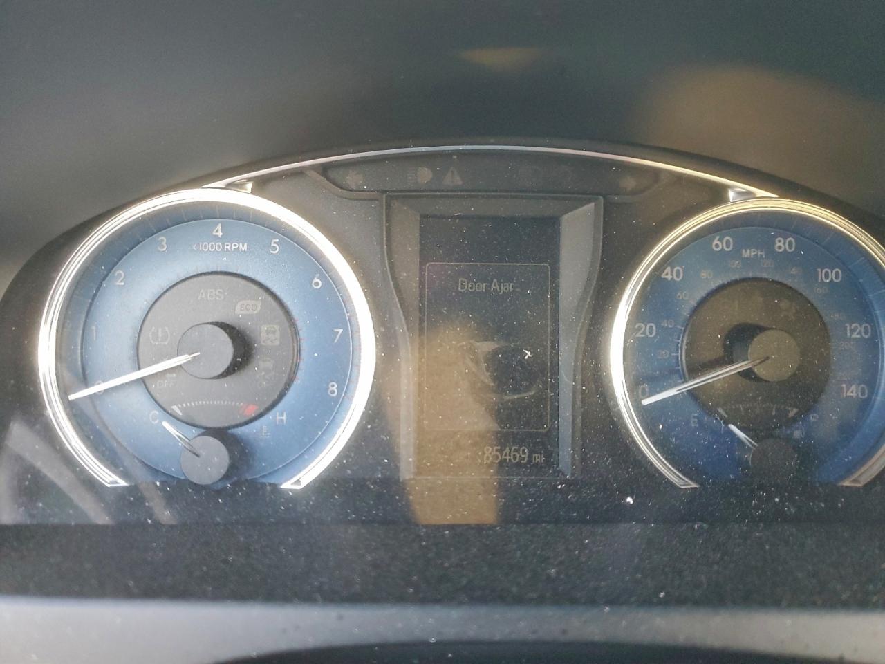 2016 TOYOTA CAMRY LE photo 9