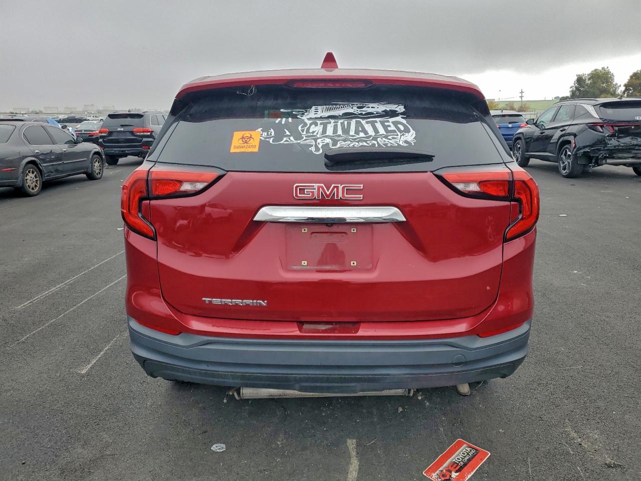 2018 GMC TERRAIN SLE photo 6