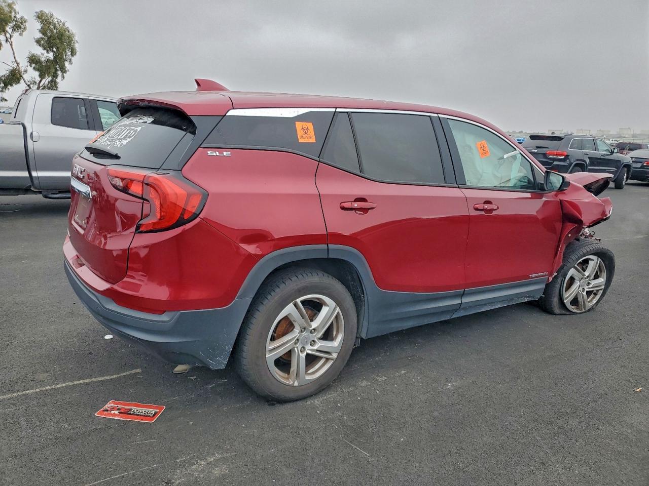 2018 GMC TERRAIN SLE photo 3