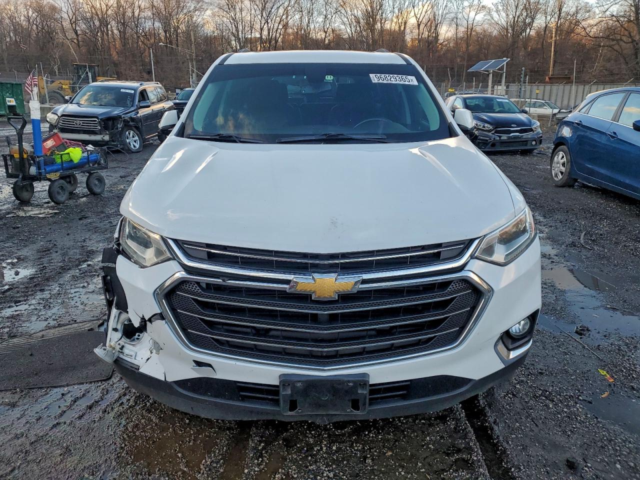 2019 CHEVROLET TRAVERSE LT photo 5