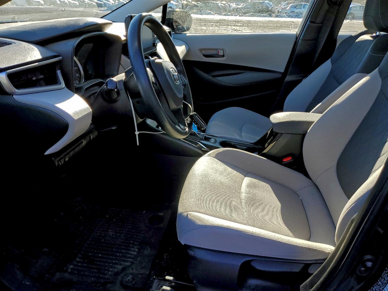 2022 TOYOTA COROLLA LE photo 7