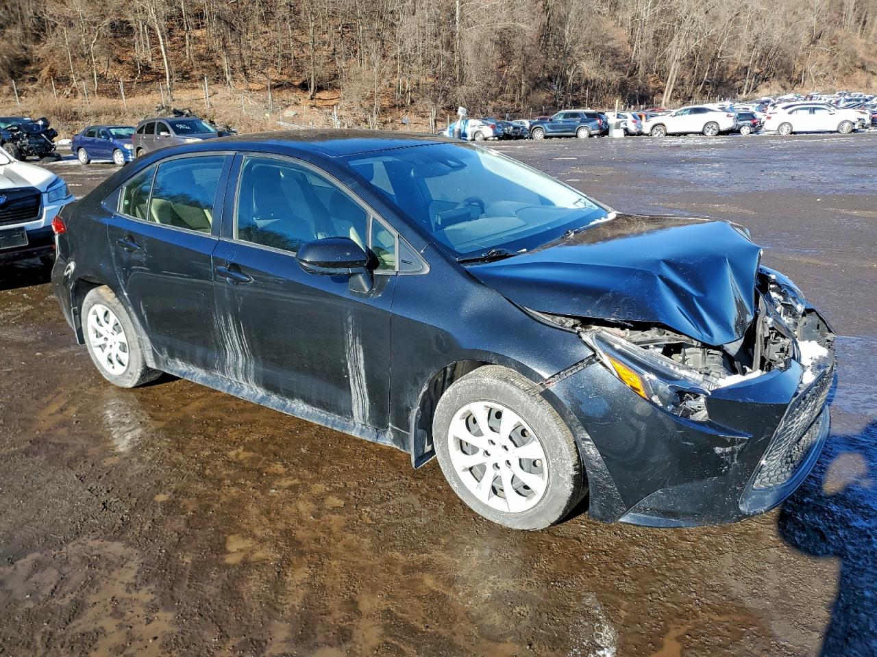 2022 TOYOTA COROLLA LE photo 4