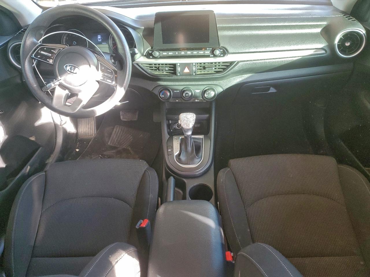 2021 KIA FORTE FE photo 8