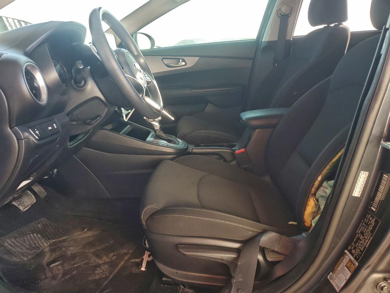 2021 KIA FORTE FE photo 7