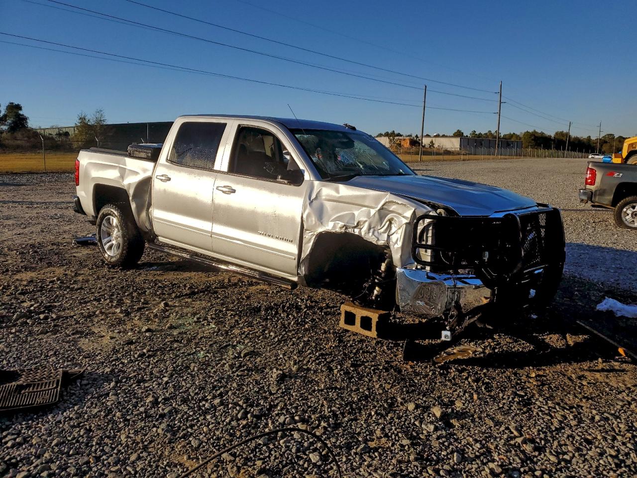 2017 CHEVROLET SILVERADO C1500 LT photo 4