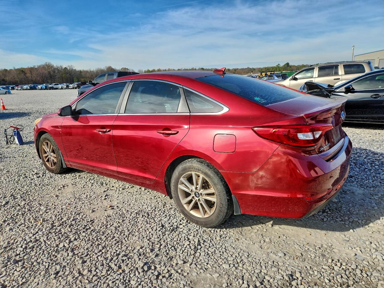 2015 HYUNDAI SONATA SE photo 2