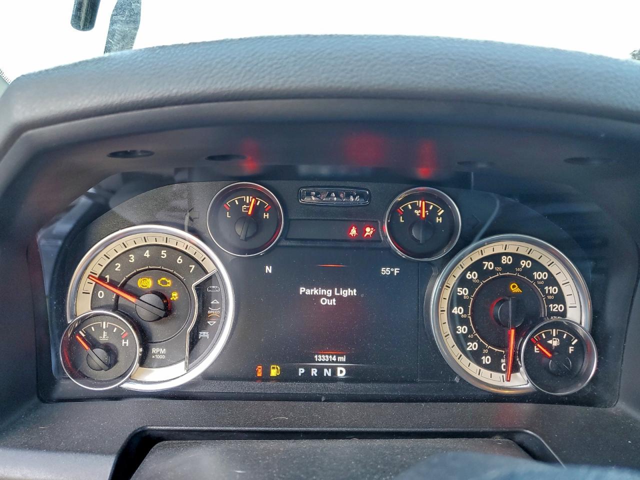 2019 RAM 1500 CLASSIC SLT photo 9