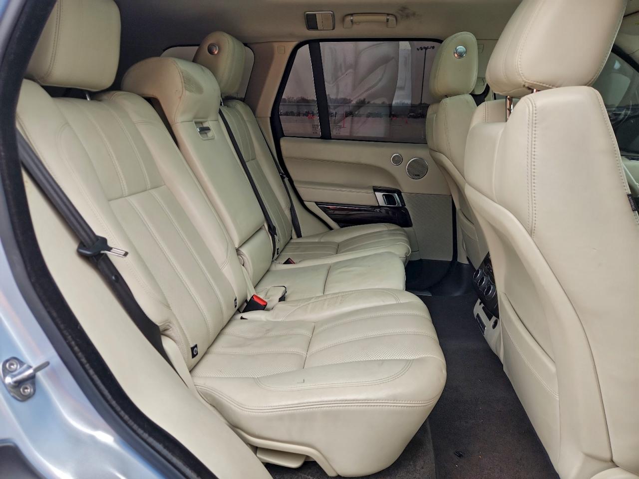 2015 LAND ROVER RANGE ROVER HSE photo 10